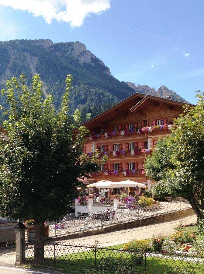 Hotel La Serenella Moena Kültér fotó