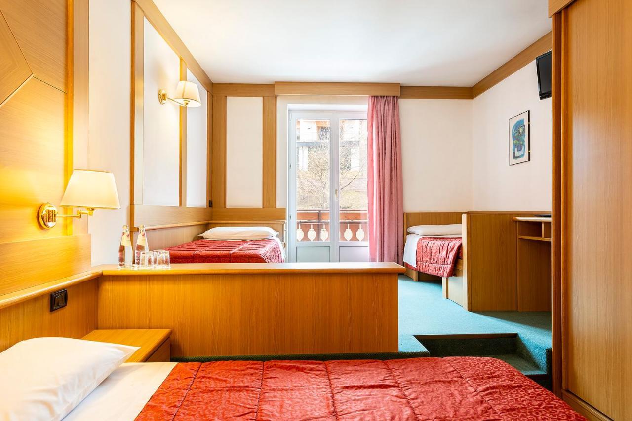 Hotel La Serenella Moena Kültér fotó