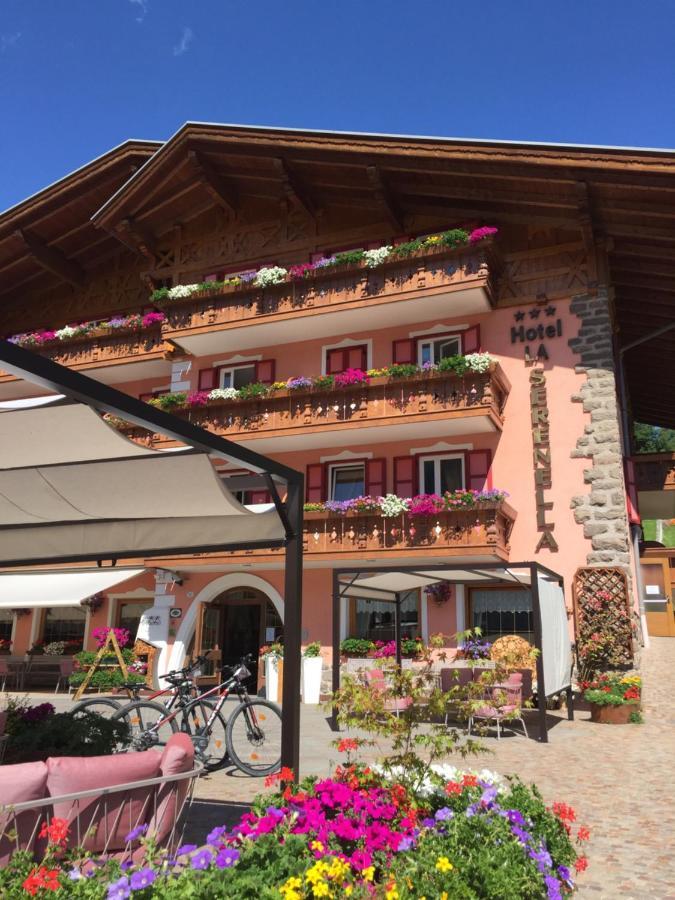 Hotel La Serenella Moena Kültér fotó