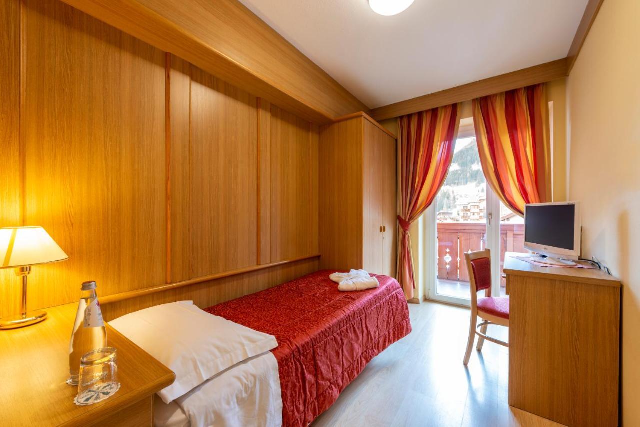 Hotel La Serenella Moena Kültér fotó