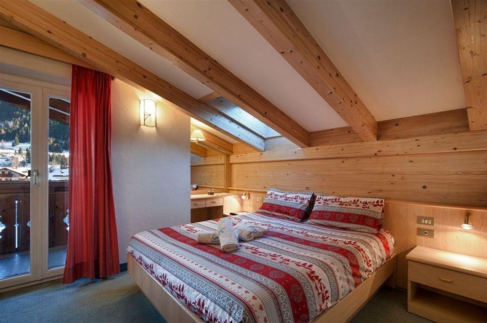 Hotel La Serenella Moena Kültér fotó